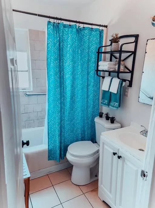 *Free Parking Near Strip Cozy 2Br Home Side: A Las Vegas 0*,  United States